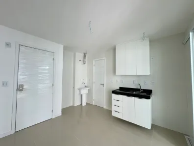 Apartamento com 3 Quartos para alugar, 80m² no Ponta Negra, Natal