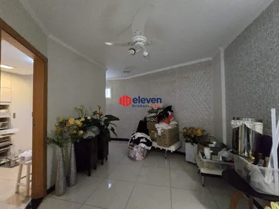 Fazenda / Sítio / Chácara com 5 Quartos à venda, 274m² no Embaré, Santos