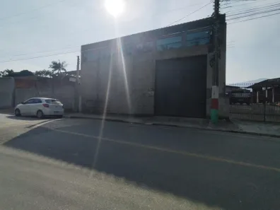 Galpão / Depósito / Armazém para alugar, 355m² no Rio Pequeno, Camboriú