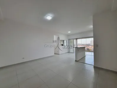 Apartamento com 3 Quartos para alugar, 97m² no Jardim Califórnia, Jacareí