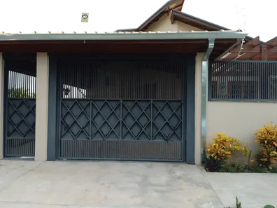 Casa com 3 Quartos à venda, 200m² no Centro, Águas de São Pedro