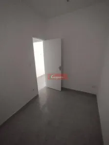 Kitnet com 1 Quarto para alugar, 30m² no Vila Hulda, Guarulhos
