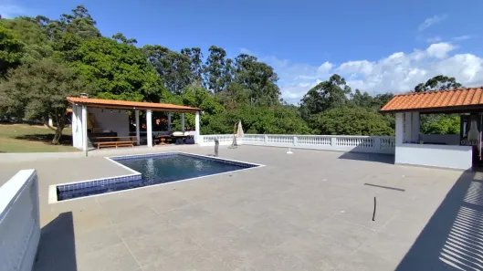 Fazenda / Sítio / Chácara com 2 Quartos à venda, 7000m² no , Mairinque