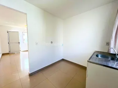 Casa de Condomínio com 2 Quartos para alugar, 58m² no Jardins Mangueiral, Brasília