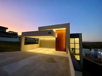 Casa de Condomínio com 4 Quartos para venda ou aluguel, 247m² no Gran Park, Vespasiano