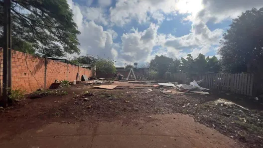 Terreno / Lote / Condomínio à venda, 300m² no Interlagos, Cascavel