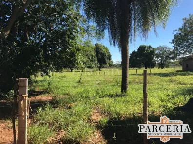Fazenda / Sítio / Chácara com 2 Quartos para alugar, 150m² no Centro, Araçatuba