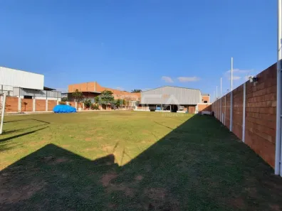 Galpão / Depósito / Armazém para venda ou aluguel, 1000m² no CEAT, São Carlos