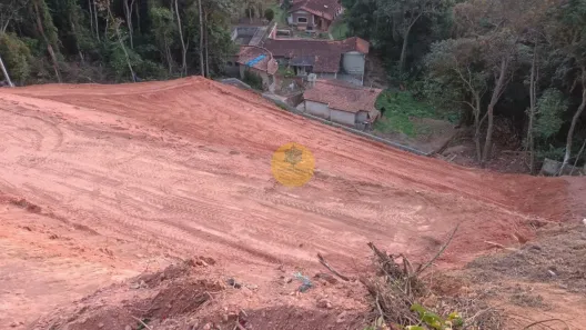 Terreno / Lote / Condomínio à venda, 2115m² no Bom Jardim, Araçariguama