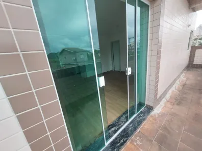 Sobrado com 4 Quartos para alugar, 100m² no Jardim Las Palmas, Guarujá