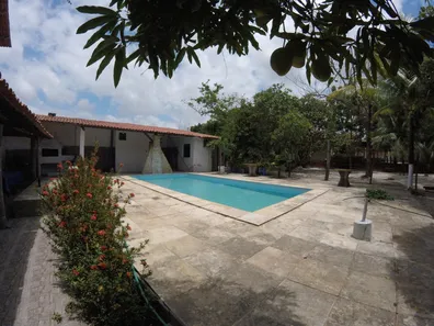 Fazenda / Sítio / Chácara com 4 Quartos à venda, 720m² no Tapera, Aquiraz