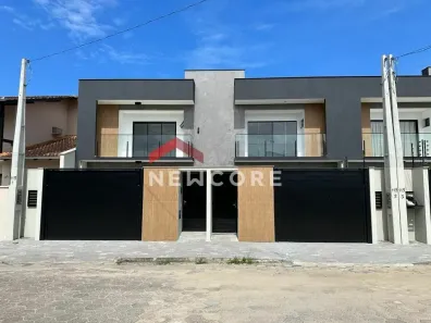 Sobrado com 3 Quartos à venda, 198m² no Floresta, Joinville