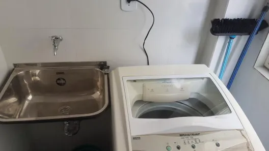 Casa com 1 Quarto para alugar, 50m² no Ilha dos Araújos, Governador Valadares
