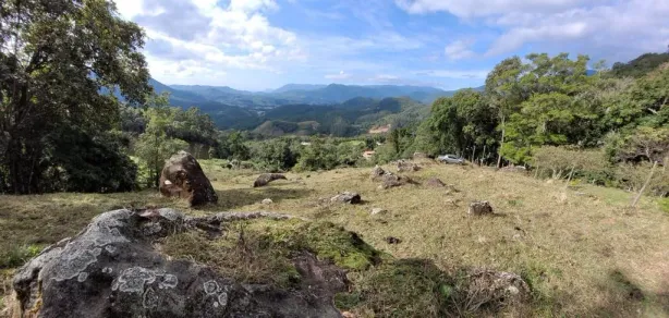 Fazenda / Sítio / Chácara à venda, 11000m² no Centro, Águas Mornas