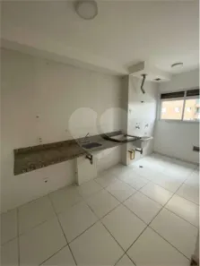 Apartamento com 2 Quartos para venda ou aluguel, 60m² no Jardim Tupanci, Barueri