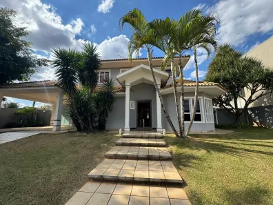 Sobrado com 4 Quartos para alugar, 450m² no Jardim União, Cambé