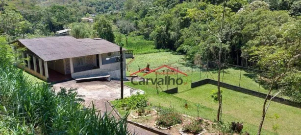 Fazenda / Sítio / Chácara com 5 Quartos à venda, 200m² no , Igaratá