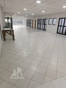 Galpão / Depósito / Armazém para alugar, 665m² no Centro, Barueri