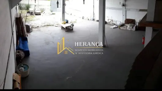 Galpão / Depósito / Armazém para venda ou aluguel, 500m² no Cidade de Deus, Rio de Janeiro