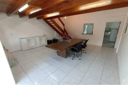 Conjunto Comercial / Sala para alugar, 107m² no Enseada do Suá, Vitória