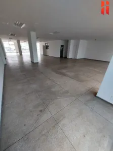 Prédio Inteiro para alugar, 800m² no Centro, Duque de Caxias