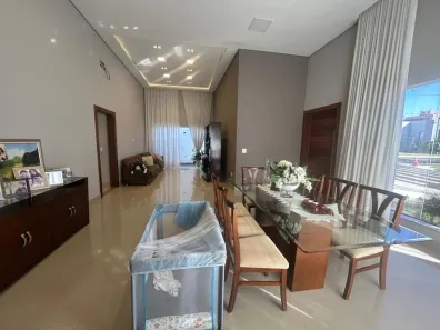Casa de Condomínio com 3 Quartos à venda, 238m² no Jardim Paraíso, Maringá