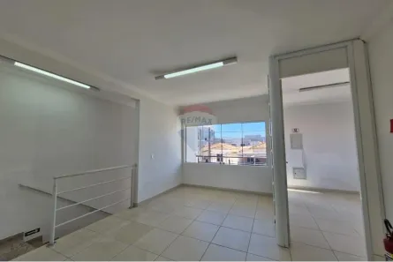Conjunto Comercial / Sala para alugar, 110m² no Centro, Vinhedo