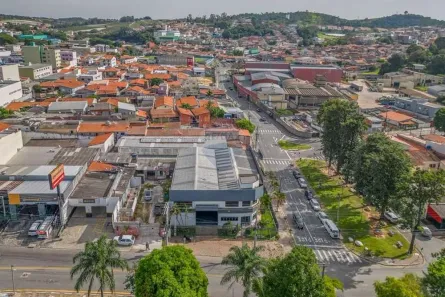 Galpão / Depósito / Armazém à venda, 560m² no Jardim Lago Azul, Louveira