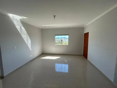 Apartamento com 3 Quartos para alugar, 90m² no Nhá Chica, Pouso Alegre
