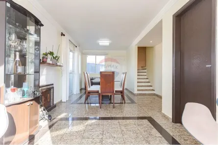 Sobrado com 3 Quartos à venda, 192m² no Pineville, Pinhais