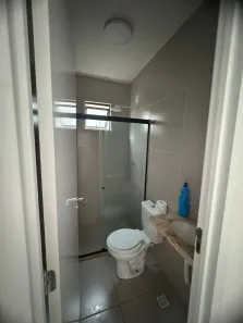 Casa de Condomínio com 2 Quartos para alugar, 55m² no Papagaio, Feira de Santana