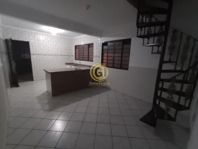 Sobrado com 2 Quartos à venda, 160m² no Parque Santo Antônio, Jacareí