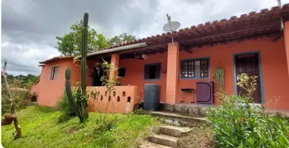Fazenda / Sítio / Chácara com 3 Quartos à venda, 127m² no Ibiúna, Ibiúna