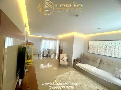 Sobrado com 4 Quartos à venda, 270m² no Morada da Colina, Resende