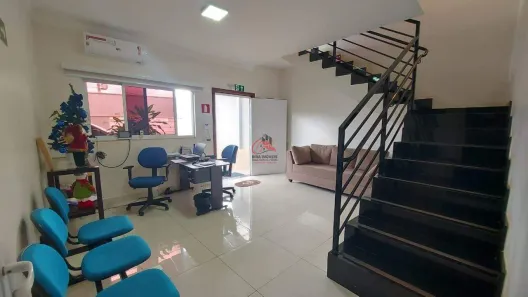 Loja / Salão / Ponto Comercial à venda, 330m² no Parque das Laranjeiras, Uberaba