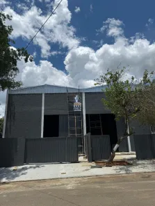 Galpão / Depósito / Armazém para alugar, 425m² no Jardim Jóia, Arujá