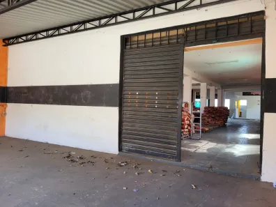 Galpão / Depósito / Armazém para alugar, 180m² no Jardim Sandra Maria, Taubaté