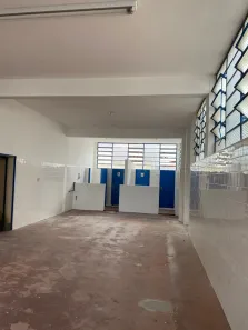 Prédio Inteiro para alugar, 999m² no Mosela, Petrópolis