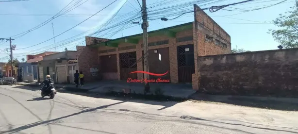 Loja / Salão / Ponto Comercial à venda, 195m² no Santinho, Ribeirão das Neves