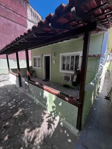 Casa com 2 Quartos à venda, 82m² no Comendador Soares, Nova Iguaçu