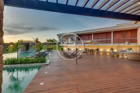 Casa de Condomínio com 4 Quartos à venda, 600m² no , Hidrolândia