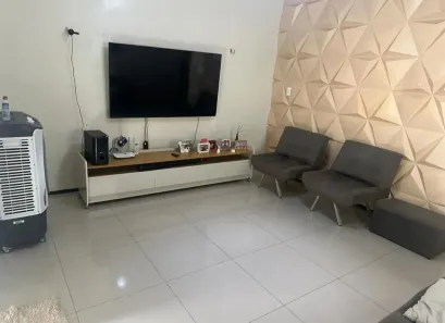 Casa com 4 Quartos à venda, 170m² no Saci, Teresina