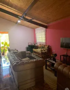 Fazenda / Sítio / Chácara com 3 Quartos à venda, 138m² no Perímetro Urbano, Sarapuí