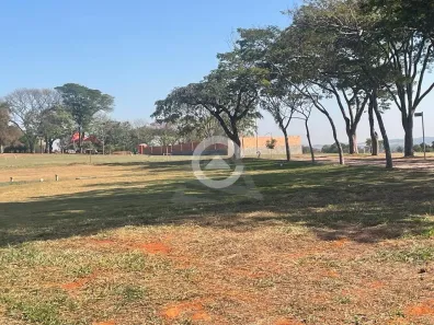 Terreno / Lote / Condomínio à venda, 646m² no Centro, Jaguariúna