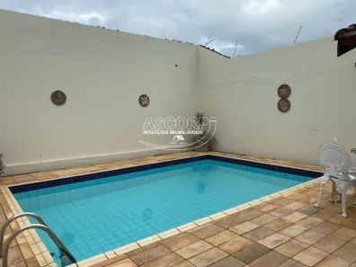 Casa com 2 Quartos à venda, 157m² no Centro, Águas de São Pedro