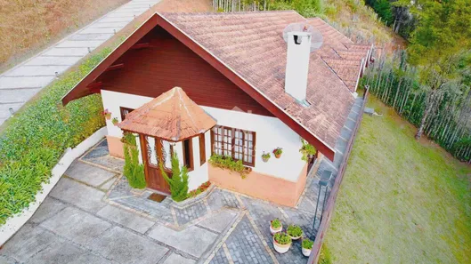 Casa de Condomínio com 3 Quartos à venda, 127m² no Capivari, Campos do Jordão