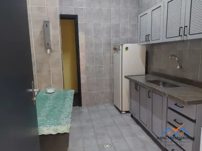 Prédio Inteiro à venda, 600m² no Centro, Arujá