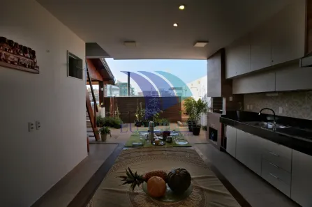 Loja / Salão / Ponto Comercial com 14 Quartos à venda, 540m² no Vila Nova, Cabo Frio