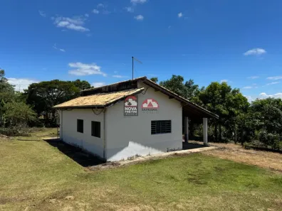 Fazenda / Sítio / Chácara com 3 Quartos à venda, 130m² no Chácara Marambaia, Caçapava