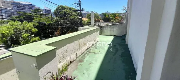 Casa Comercial com 18 Quartos para venda ou aluguel, 750m² no Icaraí, Niterói